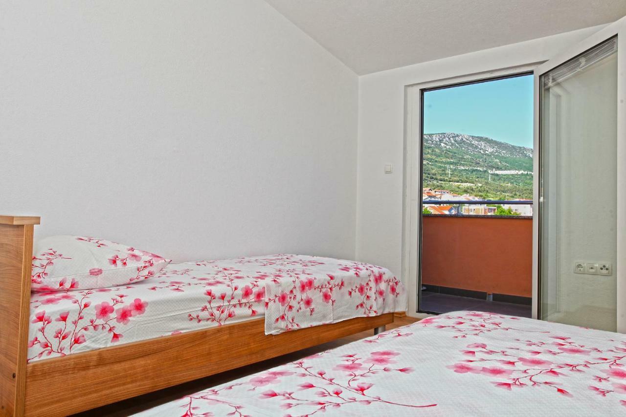 Apartments Ukic Kaštela 外观 照片