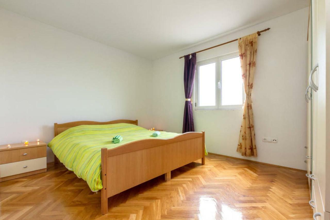 Apartments Ukic Kaštela 外观 照片