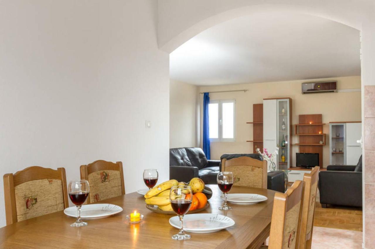 Apartments Ukic Kaštela 外观 照片
